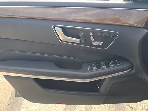 Used 2015 Mercedes-Benz E 350 4MATIC Sedan w/ Premium 1 Package image 25