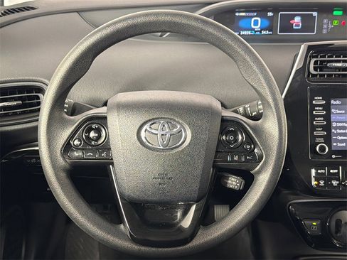 Used 2022 Toyota Prius LE image 23