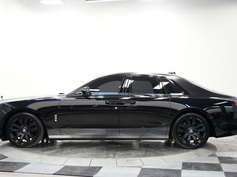 Used 2022 Rolls-Royce Ghost -Low Miles, Rear Bottle Chille image 6