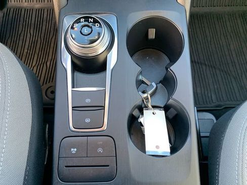 Used 2020 Ford Escape SE image 34