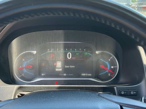 Used 2019 Honda Pilot Touring image 15