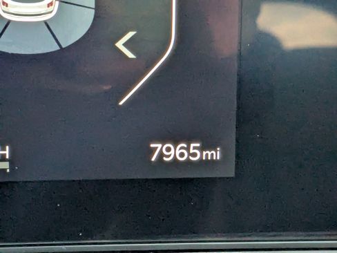 Certified 2025 Kia Sorento SX image 34