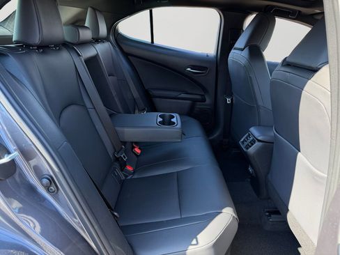New 2026 Lexus UX 300h AWD image 7