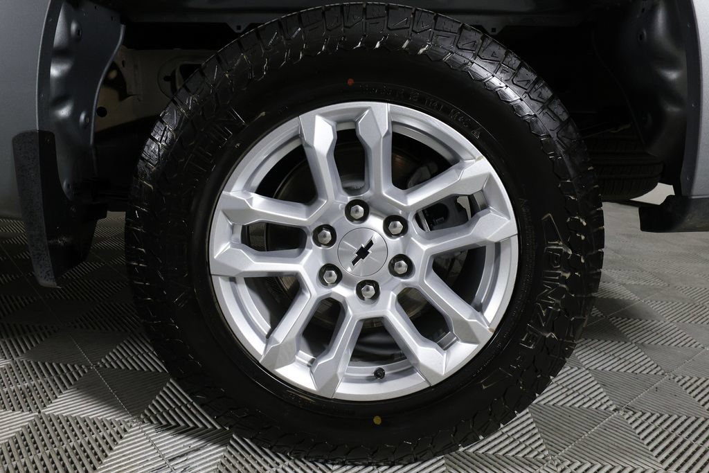 Used 2026 Chevrolet Silverado 1500 RST AWD/4WD image 35