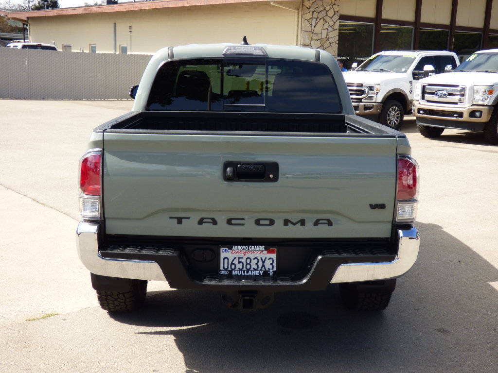 Used 2023 Toyota Tacoma TRD Off-Road AWD/4WD image 4