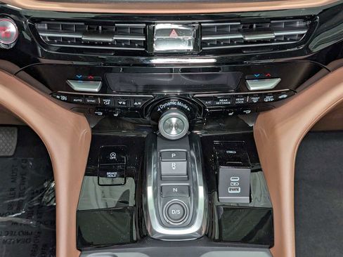 Certified 2025 Acura MDX SH-AWD w/ Technology Package image 18