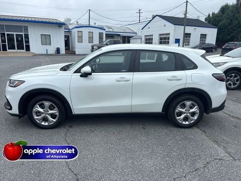 Used 2023 Honda HR-V LX image 3