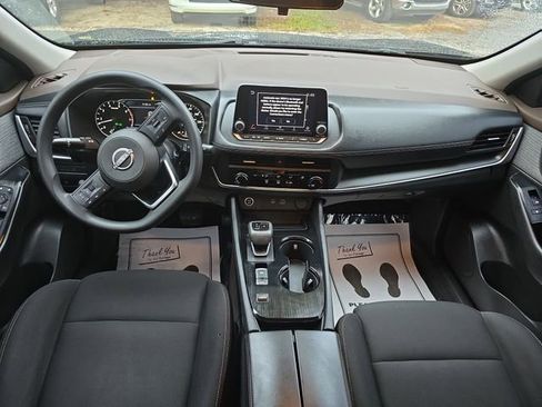 Used 2023 Nissan Rogue S image 21