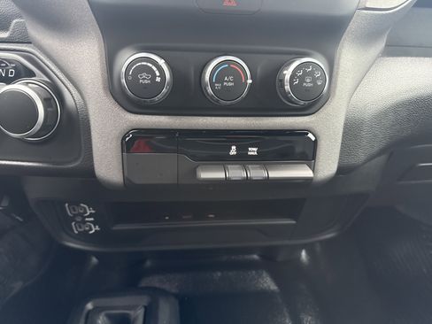Used 2024 RAM 2500 Tradesman image 29