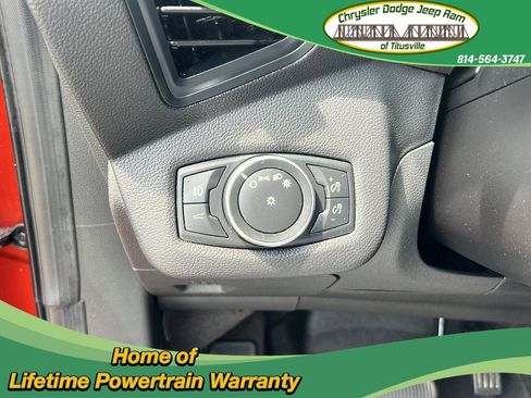 Used 2019 Ford Escape SE image 19