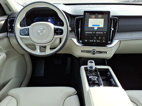 New 2026 Volvo XC90 B6 Ultra w/ Protection Package AWD/4WD image 9