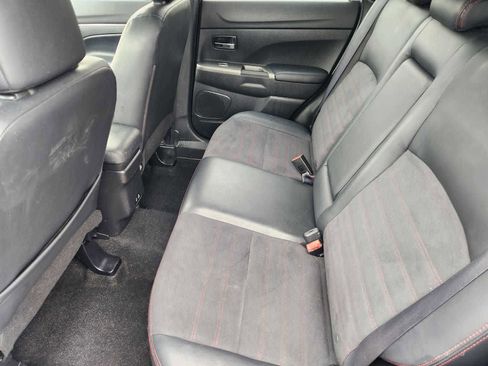 Used 2022 Mitsubishi Outlander Sport SE FWD image 29