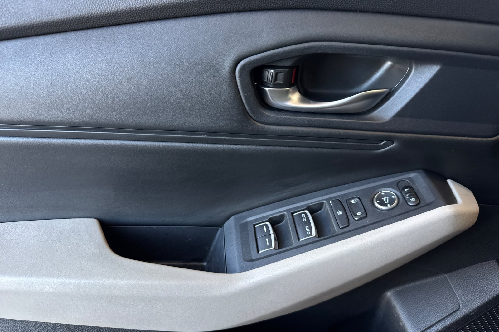 Certified 2024 Honda Accord EX image 11