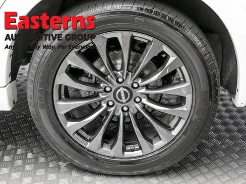 Used 2023 Nissan Armada Platinum w/ Captain's Chairs Package AWD/4WD image 8