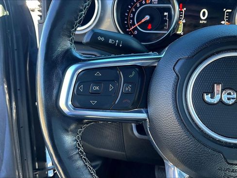 Used 2021 Jeep Wrangler Unlimited Sahara w/ Safety Group image 17