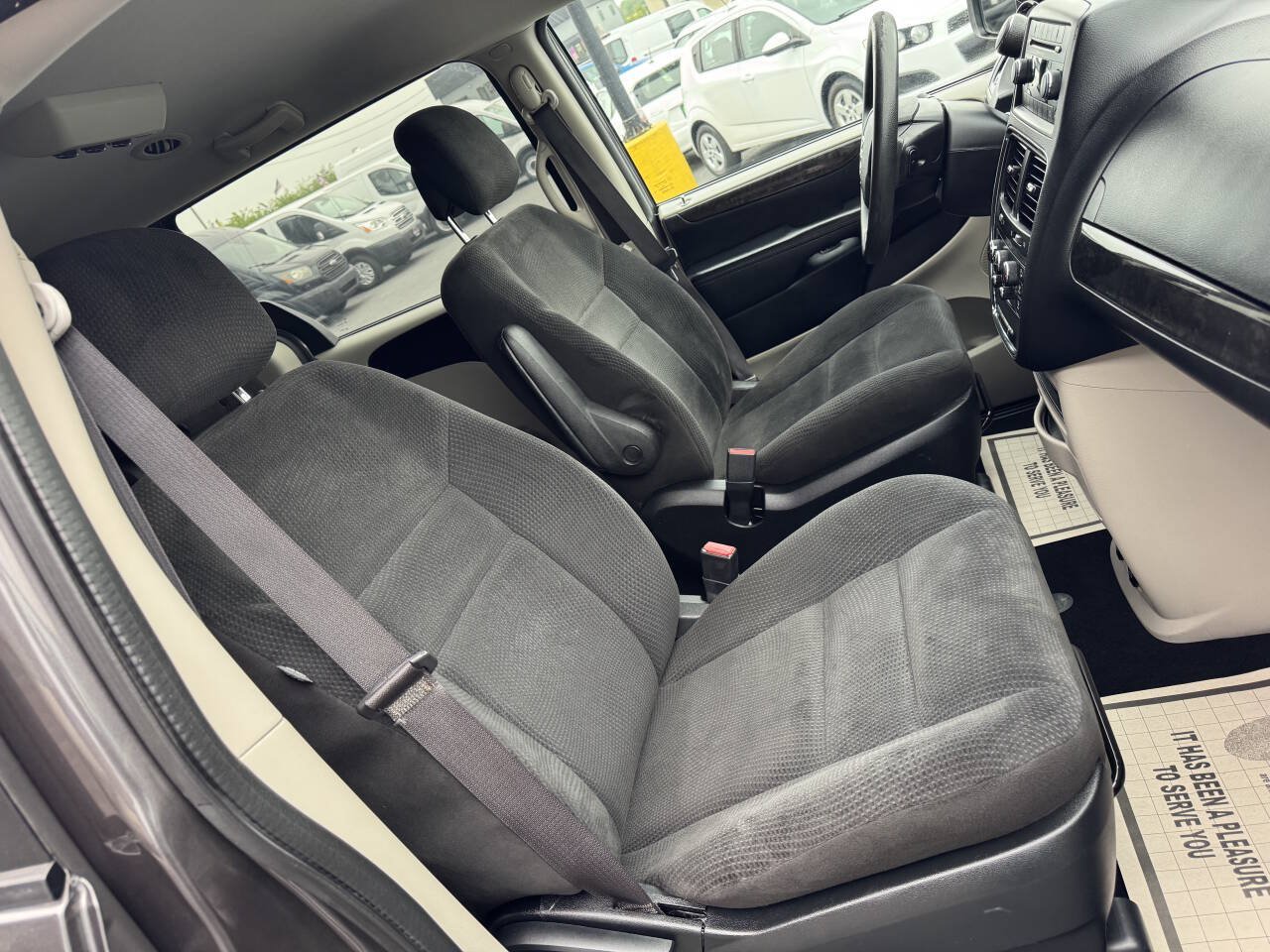 Used 2017 Dodge Grand Caravan SE FWD image 13