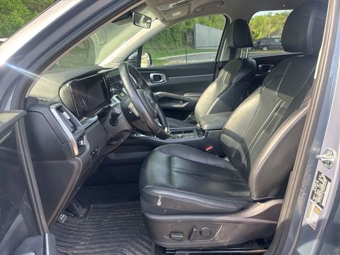 Used 2022 Kia Sorento S image 19