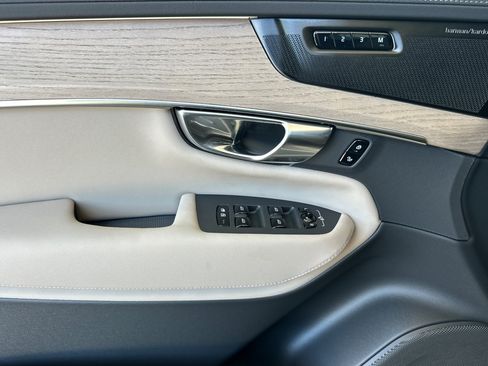 New 2026 Volvo XC90 T8 Plus AWD/4WD image 8