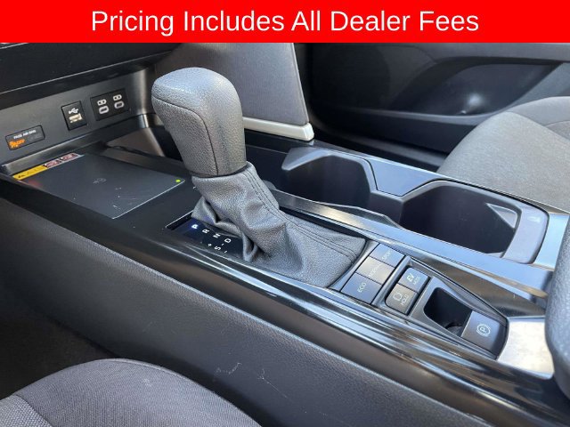 Used 2025 Toyota Camry LE FWD image 32