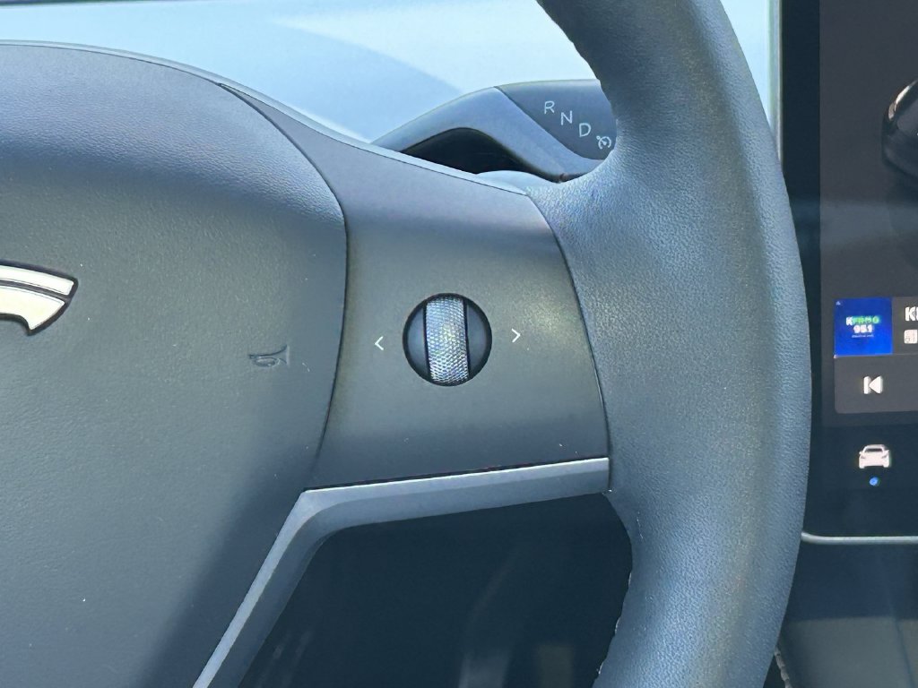 Used 2024 Tesla Model Y Long Range RWD image 20
