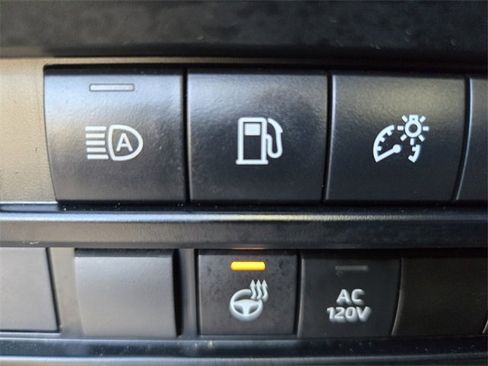 Used 2024 Toyota Tundra Limited image 34