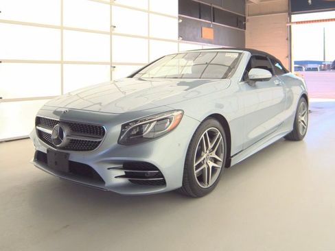 Used 2019 Mercedes-Benz S 560 Cabriolet w/ AMG Line Exterior image 2