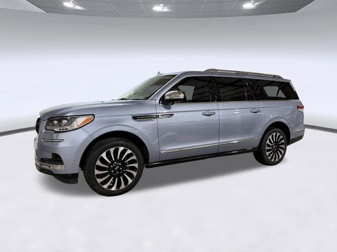 Used 2023 Lincoln Navigator L Black Label AWD/4WD image 21