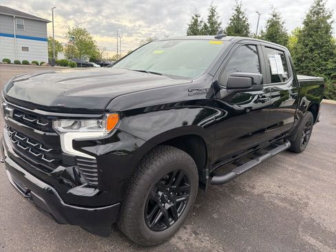 Used 2024 Chevrolet Silverado 1500 RST w/ Convenience Package II image 9