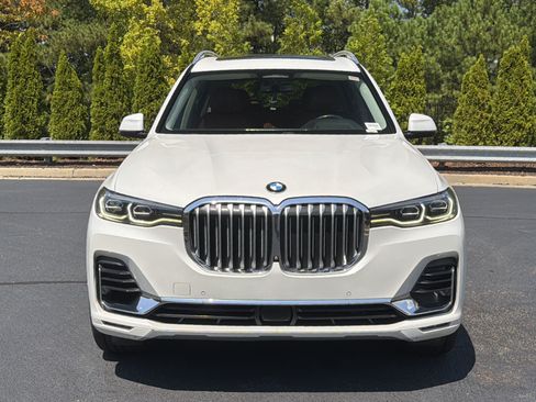 Used 2019 BMW X7 xDrive50i w/ Premium Package AWD/4WD image 14