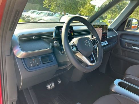 New 2025 Volkswagen ID. Buzz Pro S Plus image 16