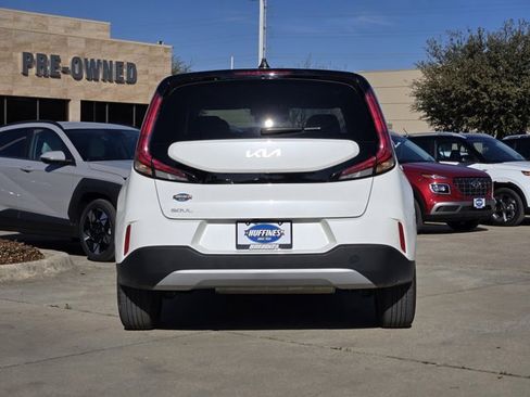 Certified 2025 Kia Soul LX image 7