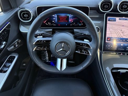 Used 2024 Mercedes-Benz GLC 300 4MATIC image 14