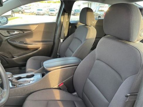 Used 2023 Chevrolet Malibu LT image 13