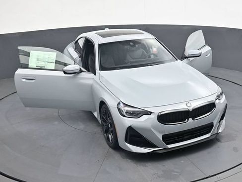 New 2026 BMW 230i Coupe w/ Premium Package RWD image 45