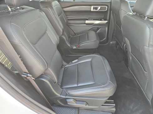 Certified 2022 Ford Explorer XLT w/ Equipment Group 202A image 24