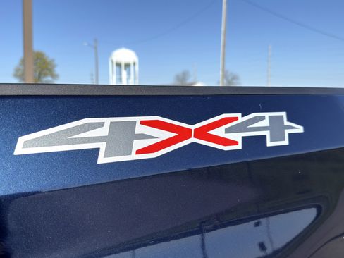 Used 2022 Chevrolet Silverado 1500 Custom image 9