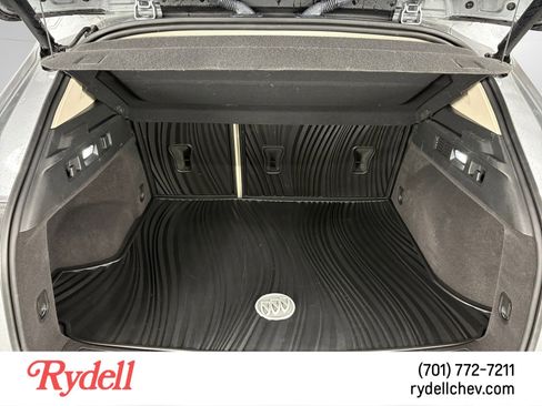 Used 2023 Buick Envision Avenir AWD/4WD image 18