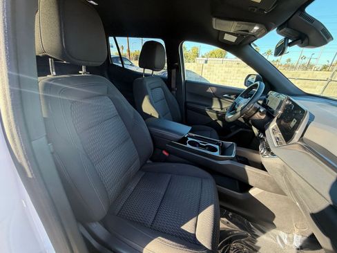 Used 2025 Chevrolet Equinox LT image 34