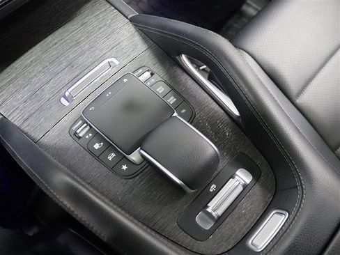 Used 2022 Mercedes-Benz GLS 450 4MATIC image 29