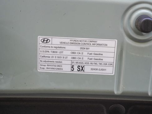 Used 2024 Hyundai Kona SE AWD/4WD image 28