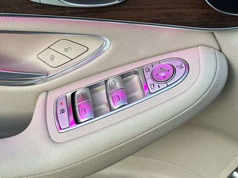 Certified 2022 Mercedes-Benz GLC 300 image 27