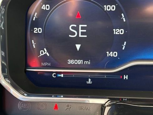 Used 2022 Chevrolet Silverado 1500 LT image 11