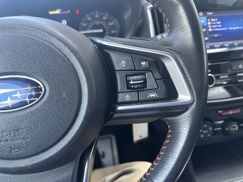 Used 2019 Subaru Crosstrek 2.0i Premium w/ Eyesight System image 19