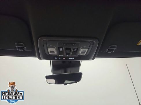 Used 2025 Chevrolet Silverado 2500 ZR2 w/ Technology Package AWD/4WD image 28