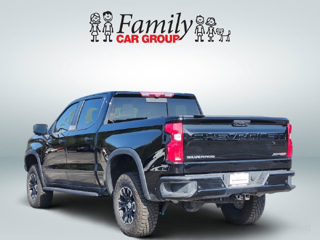 Used 2025 Chevrolet Silverado 1500 ZR2 w/ Technology Package AWD/4WD image 3