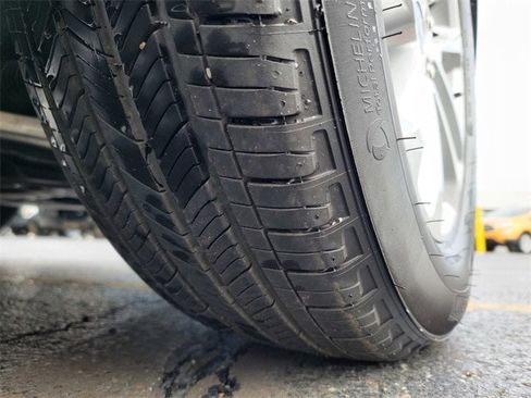 Certified 2022 Ford Escape SE image 18