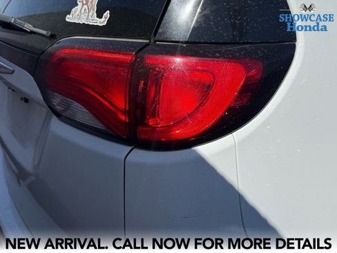 Used 2021 Chrysler Voyager Lxi image 11