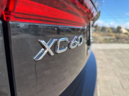 New 2026 Volvo XC60 B5 Core image 14