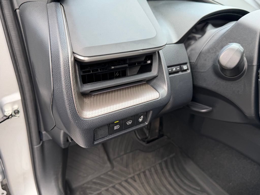 Certified 2023 Toyota Prius Limited AWD/4WD image 15