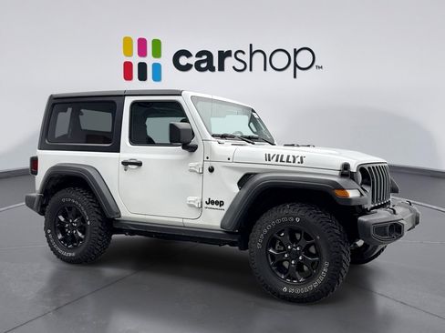 Used 2023 Jeep Wrangler Sport image 7